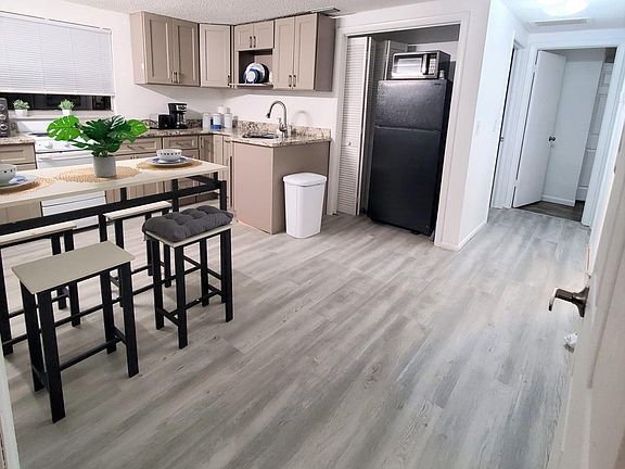 4th image of 7532 Twelve Oaks Blvd #A