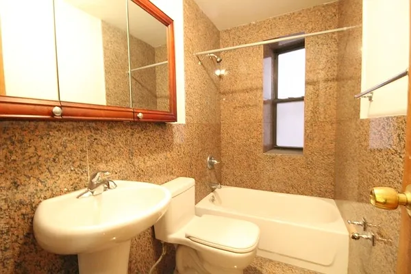 Rented by Compass | media 12