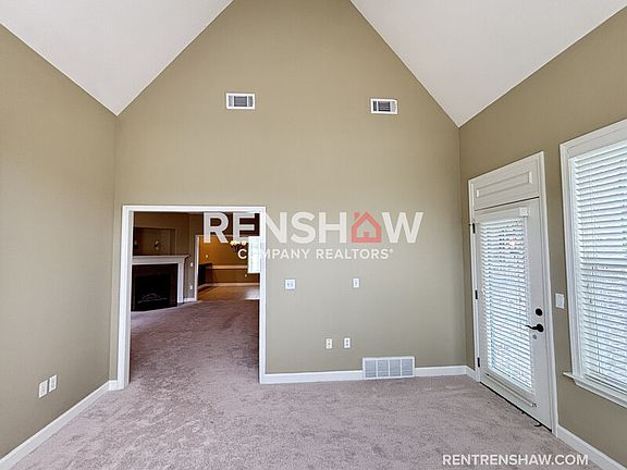 4th image of 1381 Calumet Farms Dr