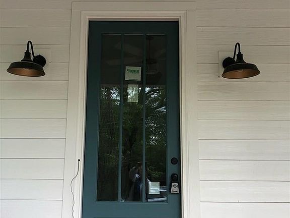 2nd image of 217 W Mountainview Ave