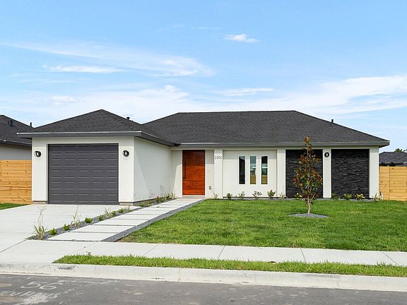 2nd image of 2214 San Pascual St