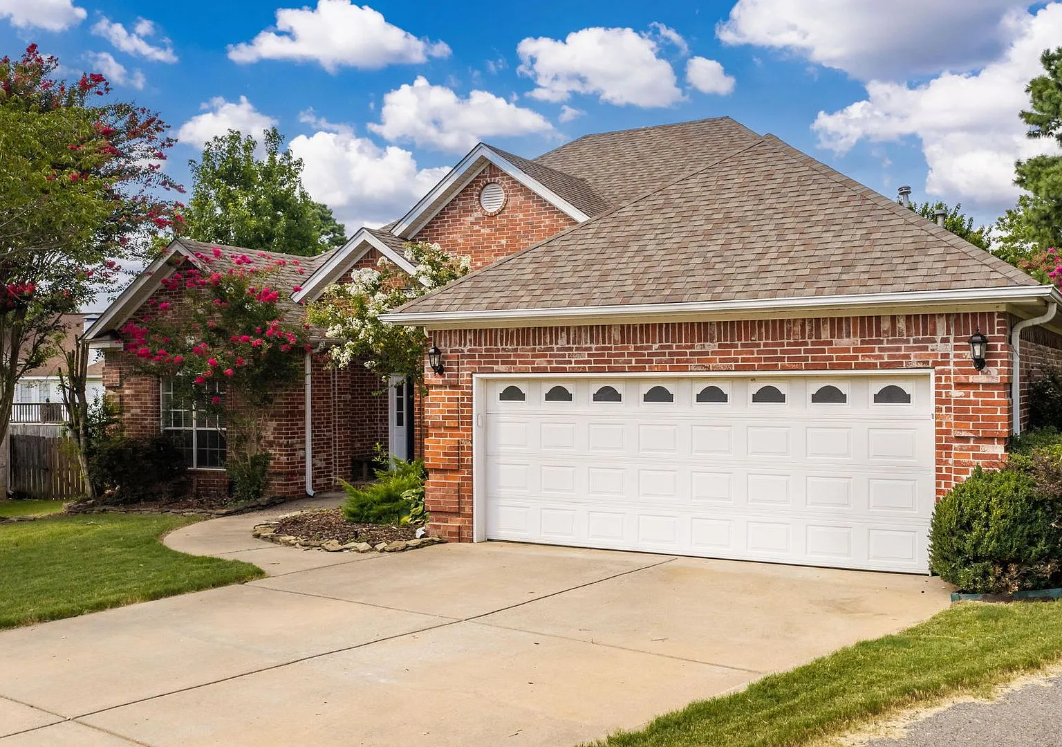 Updated 4BR/2BA One-Level Home on Maumelle Cul-de-Sac Trail Access — Photo 4