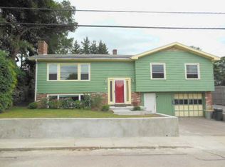 8 Clark St, Westerly, RI 02891