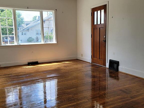 2nd image of 628 S Rockhill Ave