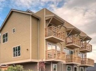 9220B 16th Ave SW, Seattle, WA 98106