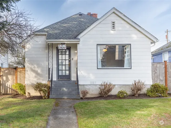 1904 Gregory Way, Bremerton, WA 98337