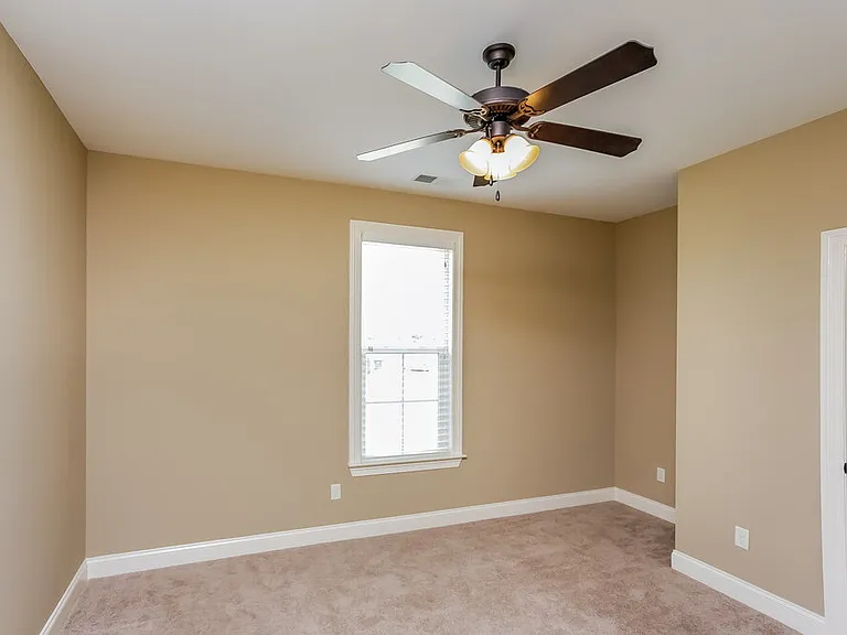 4694 W Dublin — Photo 11