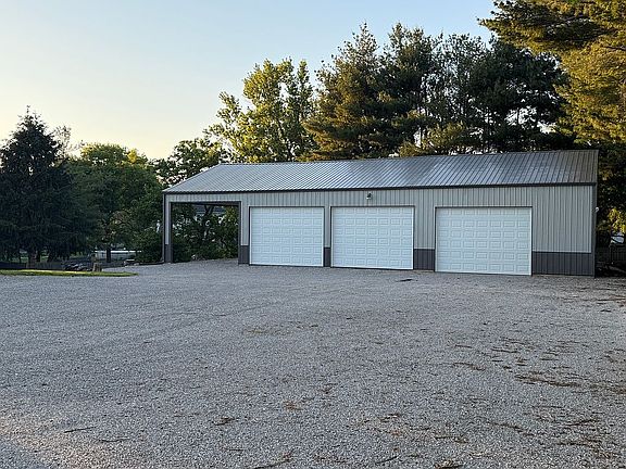 3rd image of 7688 Vann Rd