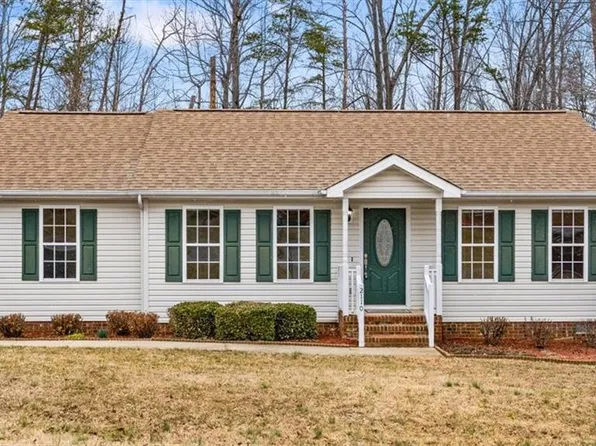 2110 Smith St, Reidsville, NC 27320