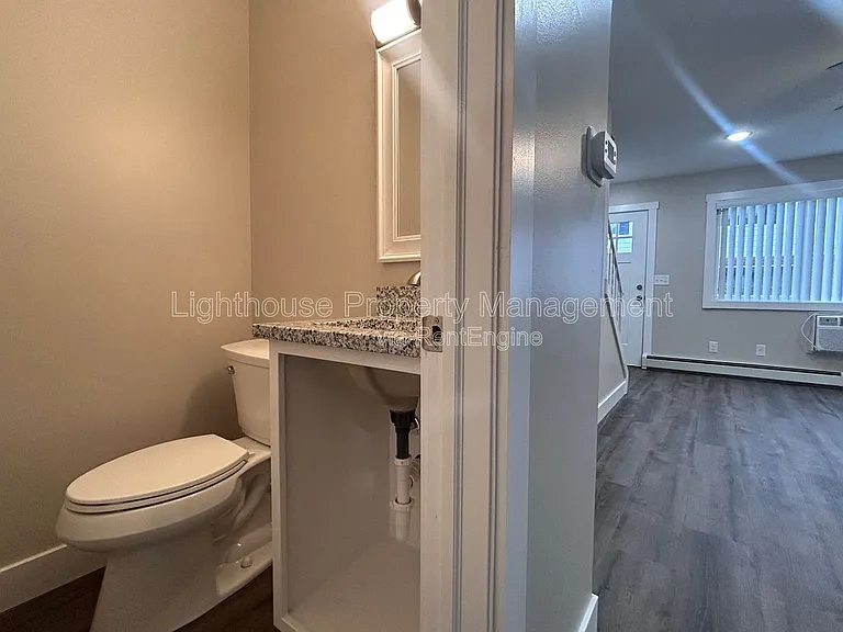 2875 Taft Ave SW #8 — Photo 5