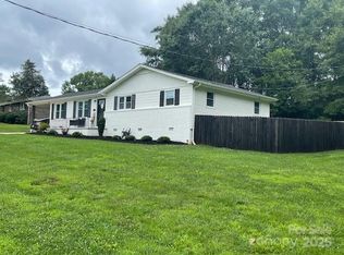 135 Michelle Dr, Ellenboro, NC 28040