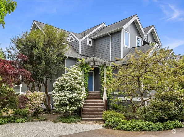 189 Wallace Way NE #B, Bainbridge Island, WA 98110