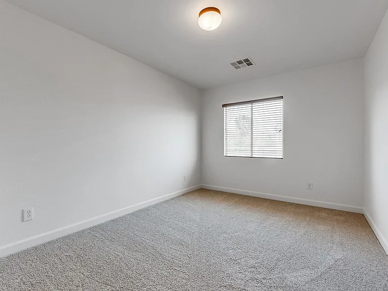 10429 Vinson Point Ave — Photo 35