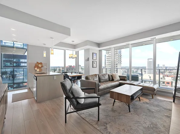 10180 103rd St NW #2701, Edmonton, AB T5J 0L1