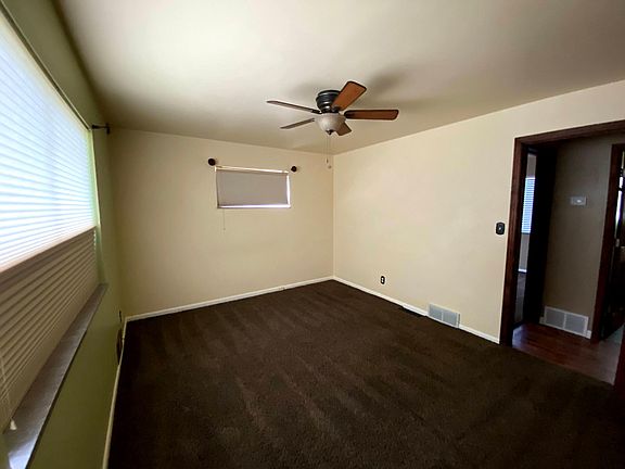 4th image of 1803 E Meadow Dr