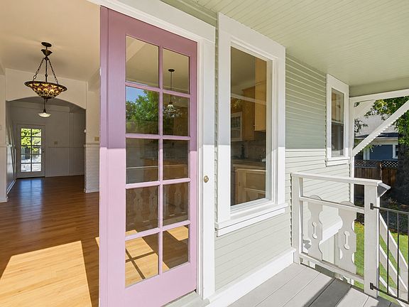 3rd image of 147 Market St #147