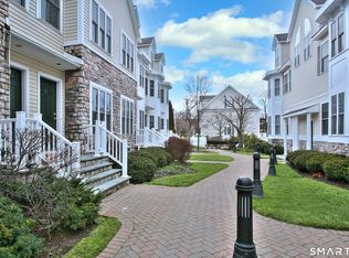 39 Maple Tree Ave UNIT 52, Stamford, CT 06906