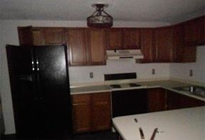 5th image of 163 Providence St