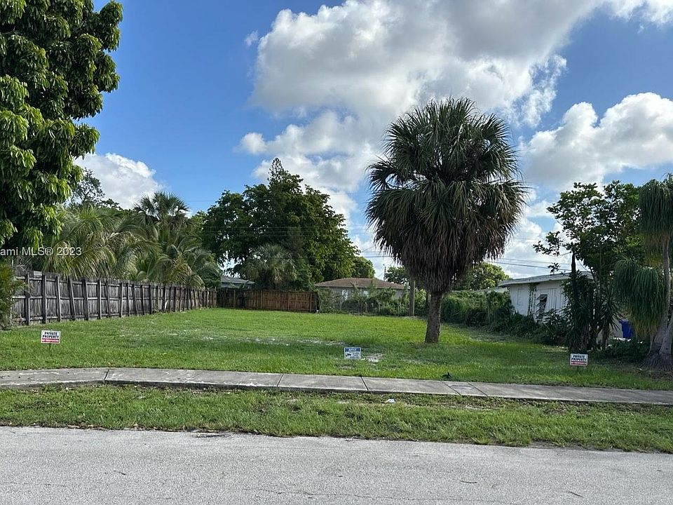 1st image of 4181 SW 21st St