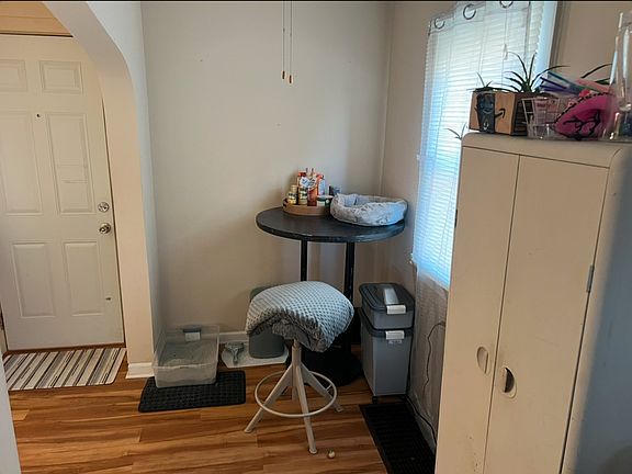 3rd image of 1305 E 29th St #1305