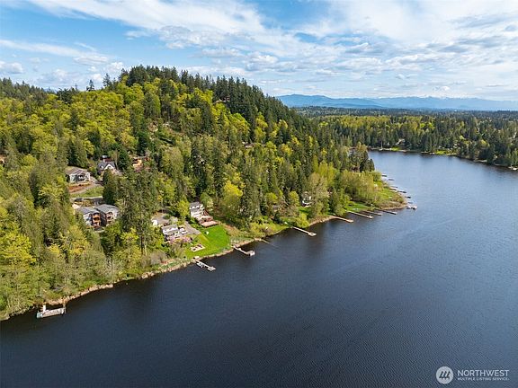 2nd image of 17722 E Lake Desire Drive SE