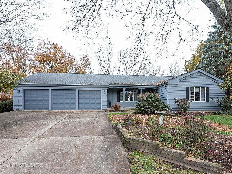 1st image of 36W640 Hickory Hollow Dr