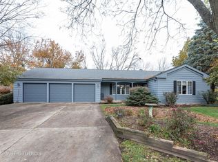 36W640 Hickory Hollow Dr, Dundee, IL