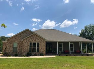 83 H Burge Rd, Poplarville, MS 39470