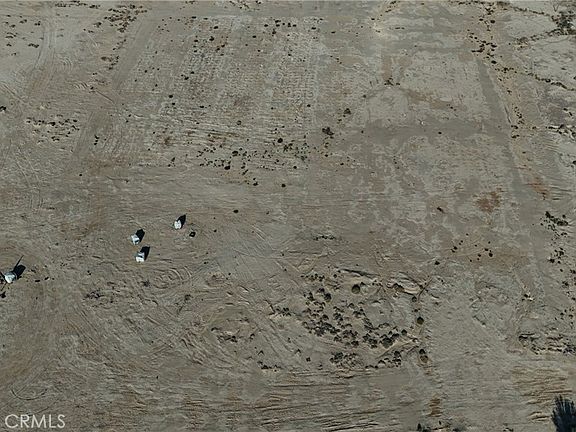 3rd image of 738 Lincoln Rd