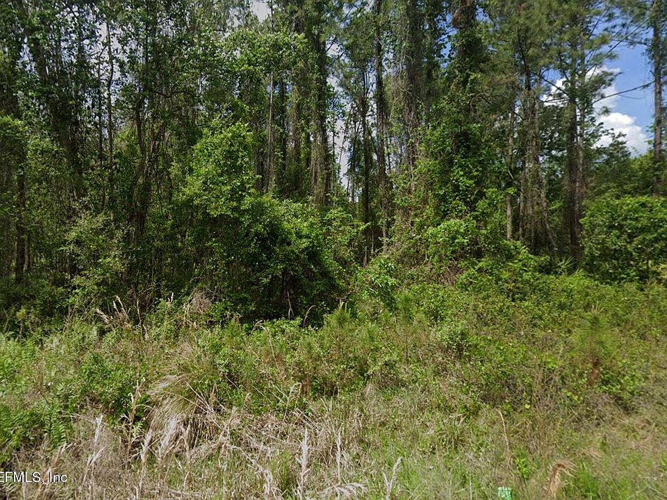 2nd image of 140 EDGEMERE Drive