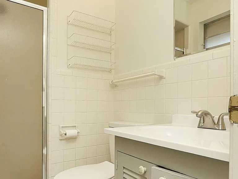 7005 Whitlow Dr — Photo 17