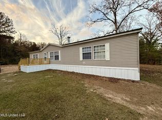 907 Sidney Trl SE, Bogue Chitto, MS 39629