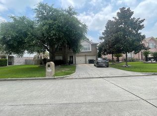 2818 Woodcreek Meadows Ln, Houston, TX 77073