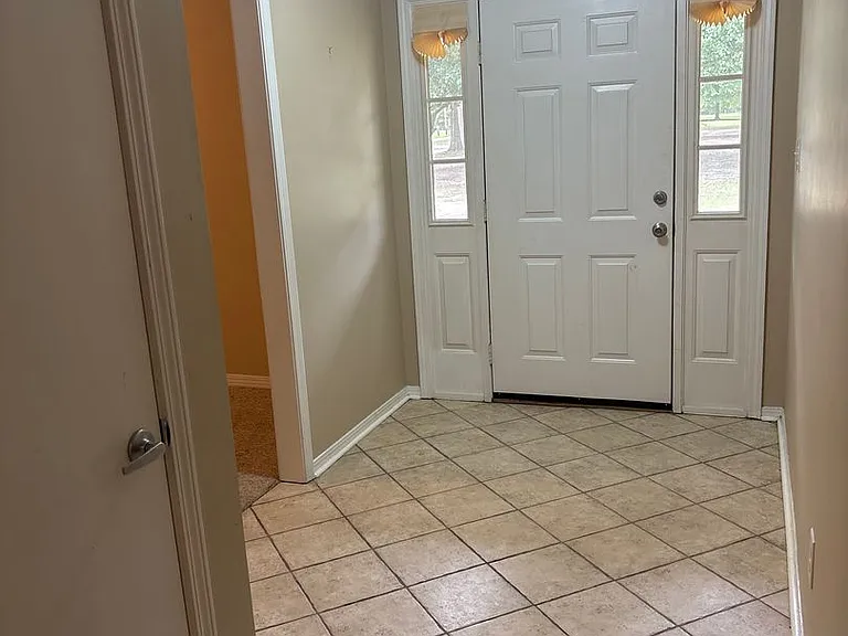 5175 Patterson Rd — Photo 7