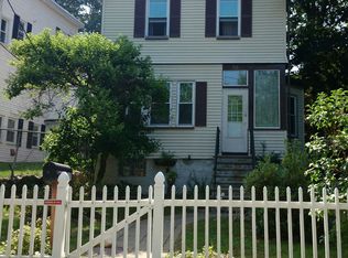 30 Oak Rd, West Roxbury, MA 02132