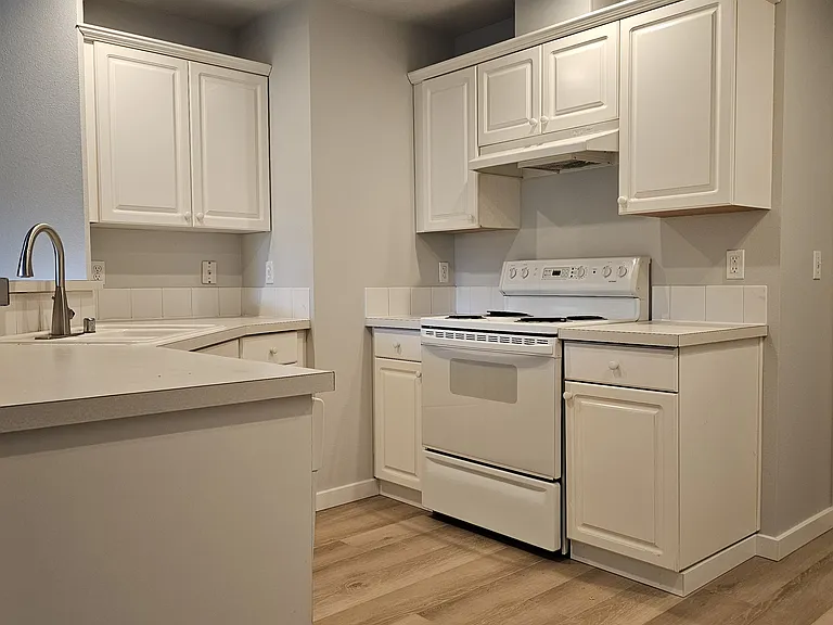 2110 Palisade Blvd #C-7 — Photo 14
