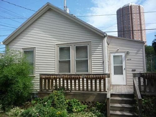 1st image of 1670A N Humboldt Ave