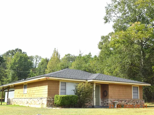 906 Bridges St, Bastrop, LA 71220