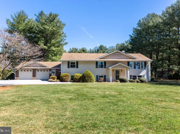 19531 Middletown Rd, Freeland, MD 21053