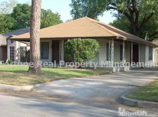 6833 Beaty St, Fort Worth, TX 76112