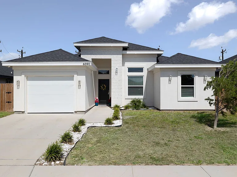6001 N Playa Del Sol St — Photo 1