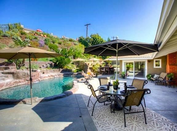 Entertainer's paradise