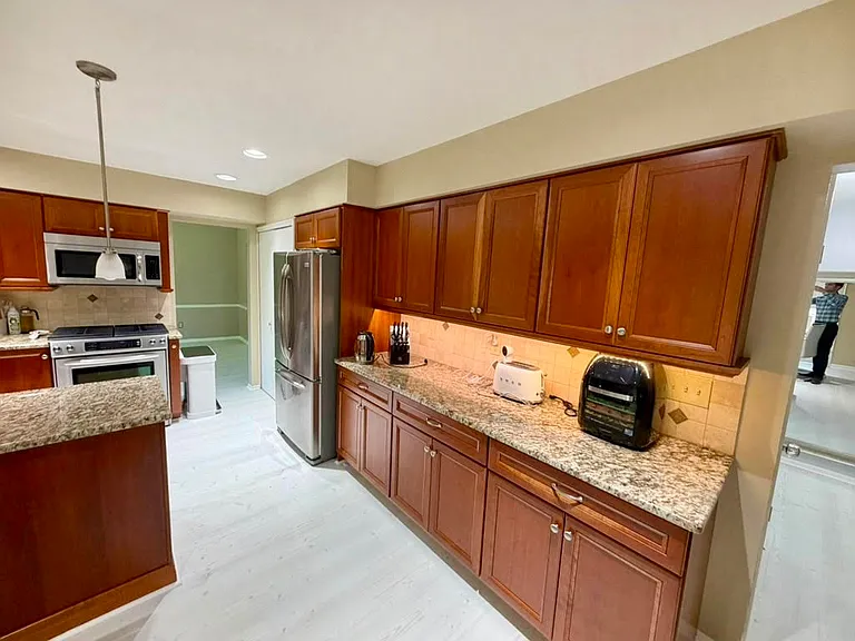 30319 Club House Ln — Photo 4