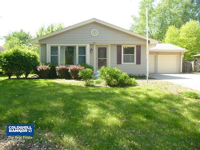 1st image of 144 Circle Dr E