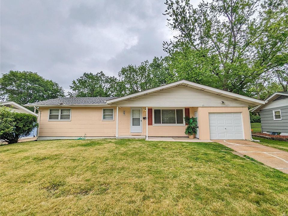 1st image of 54 Forestwood Dr