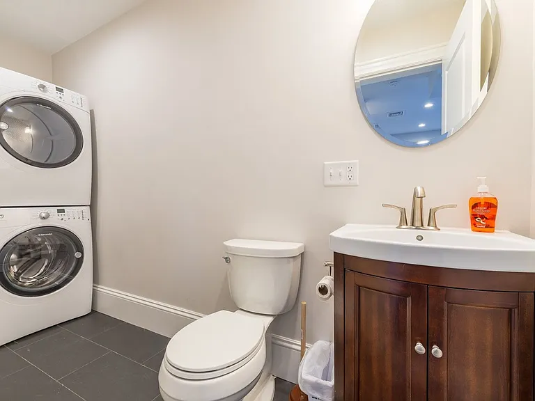 2044 Beacon St #5 — Photo 11