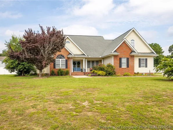 165 Pinecroft Dr, Dunn, NC 28334