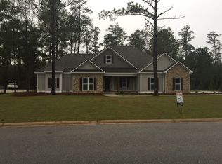 297 Willow Lake Dr, Leesburg, GA 31763