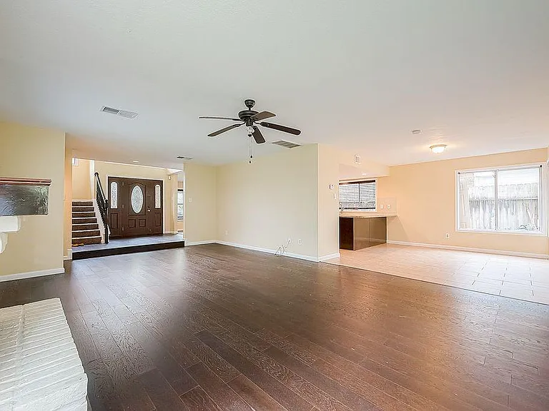 2039 Shorewood Ln — Photo 15