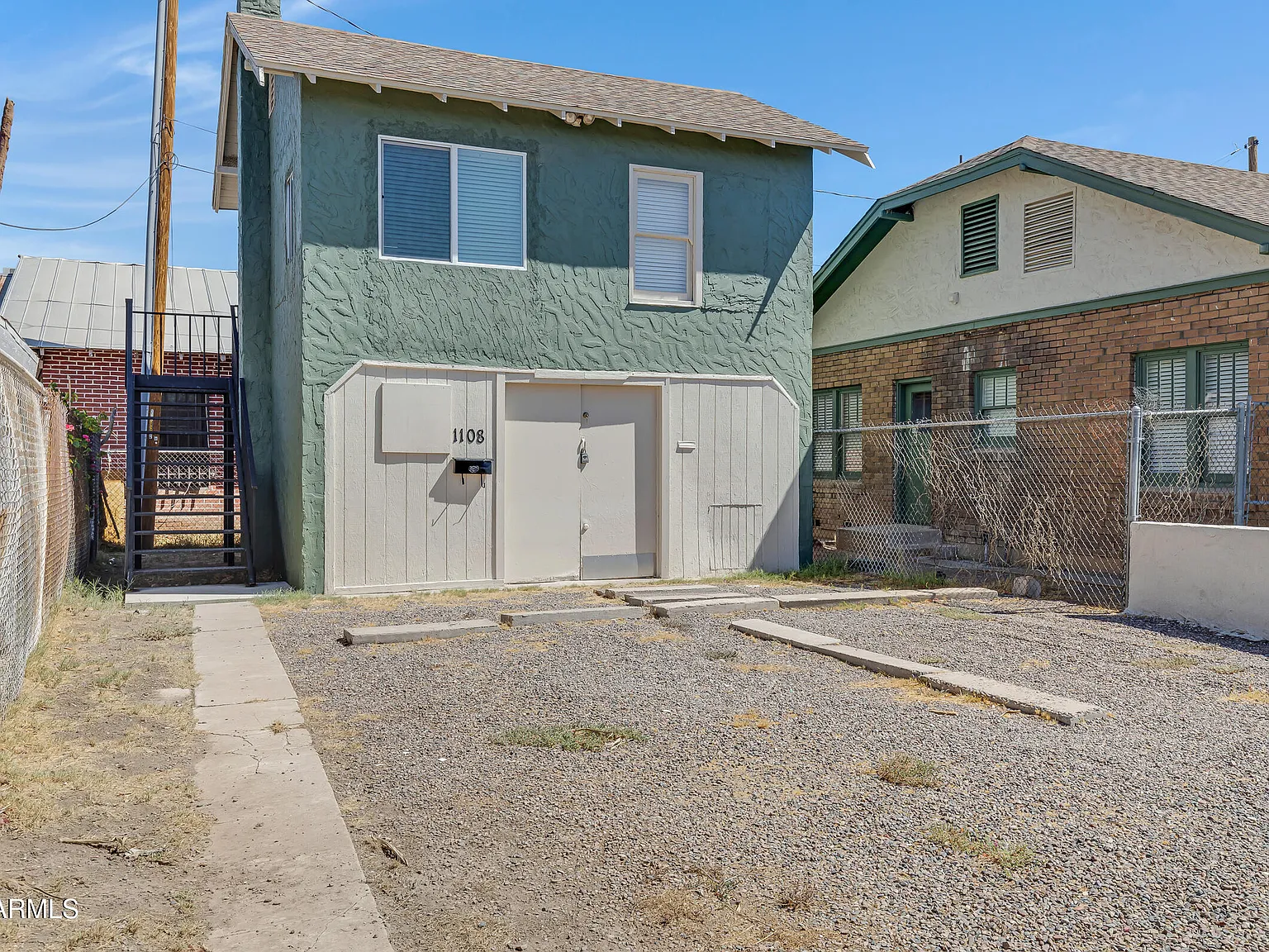 1 bed, 1.0 bath, 642 sqft, $745 — Photo 2